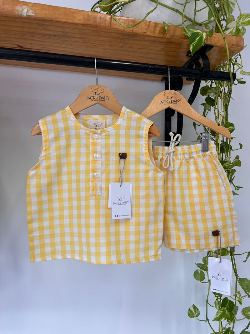 Short Brincadeira De Rua Xadrez Amarelo 100% Algodão